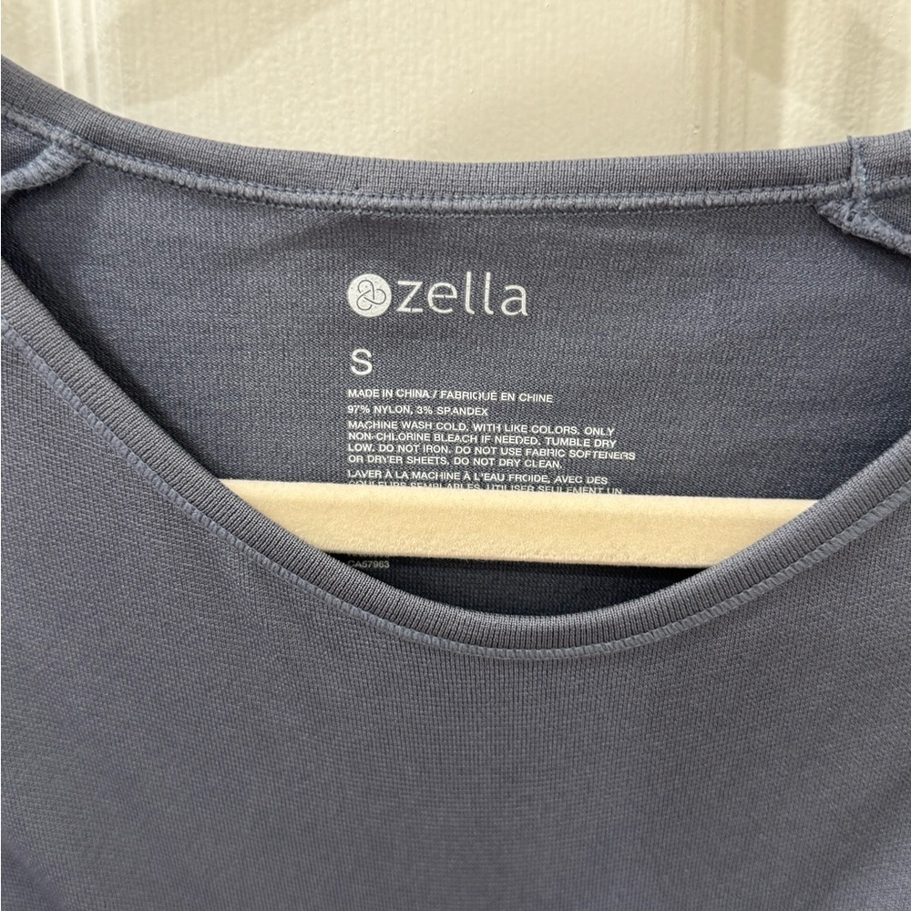 Zella Nordstrom Blue Long Sleeve Shirt with White Tie Die Detail - Picture 4 of 5